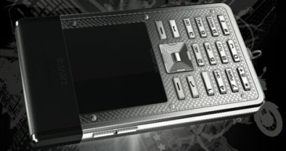 Levi's och Playboy blir telefoner