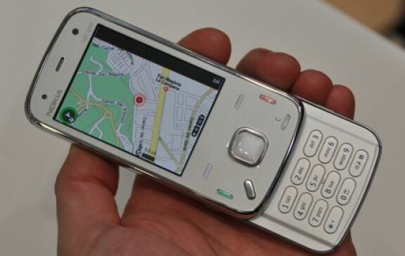 Första titten: Nokias lilla superlur N86