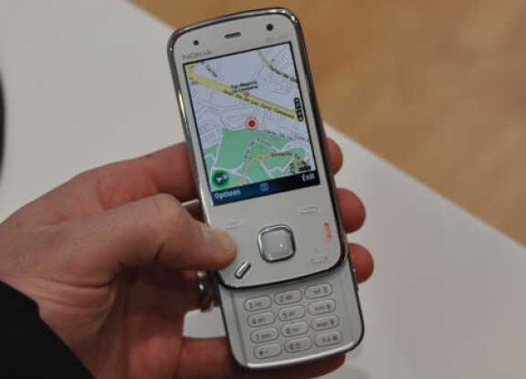 Första titten: Nokias lilla superlur N86