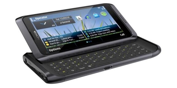 Första intrycket av nya Nokia E7