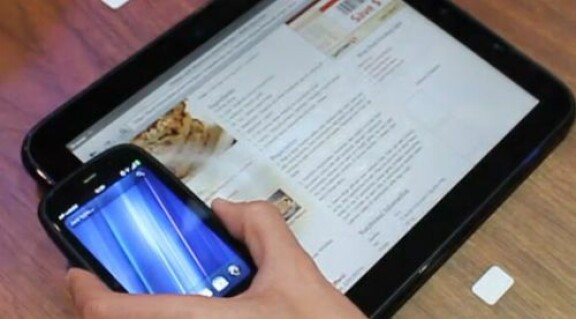 Med HP;s Touchstone-teknik kan man överföra webbadresser genom att låta enheterna vidröra varandra.