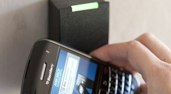 Svensk låsteknik i Blackberry-mobiler