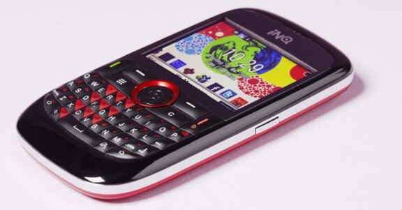 Cloud Touch - INQs Facebook-mobil