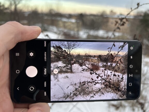 Test: Samsung Galaxy S21 FE – Definitivt för dyr
